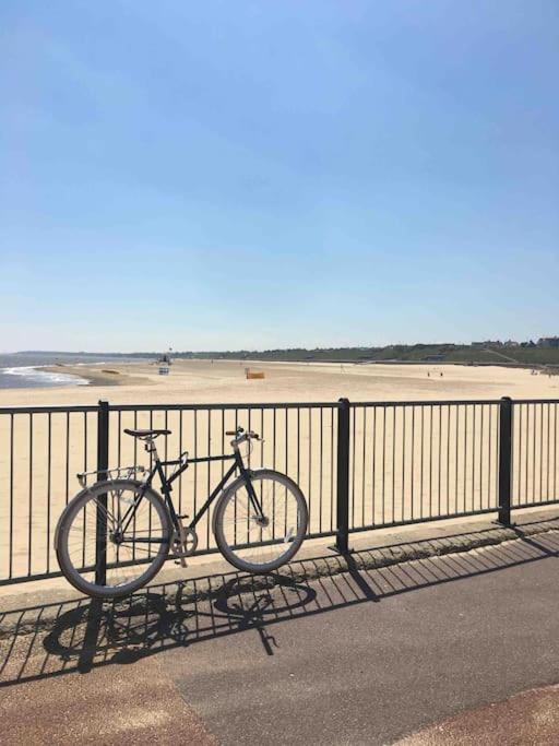 Large Character Home, Hot Tub, Beach 5 Min Walk Gorleston-On-Sea Exterior photo