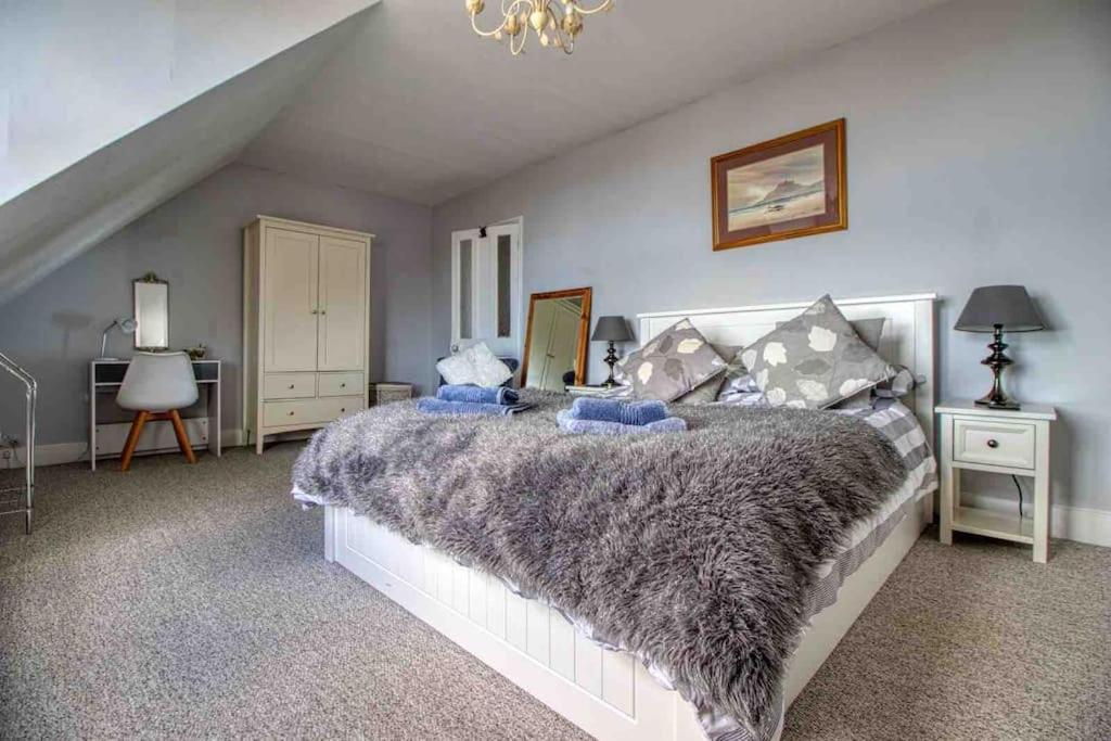 Large Character Home, Hot Tub, Beach 5 Min Walk Gorleston-On-Sea Exterior photo